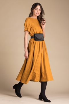 Платье Черешня изо льна горчичного цвета с открытой спиной (42-44)